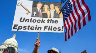 Demócratas publican supuesta carta de Trump a delincuente sexual Jeffrey Epstein