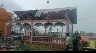 400,000 evacuated, 3 dead as fresh storm batters Philippines