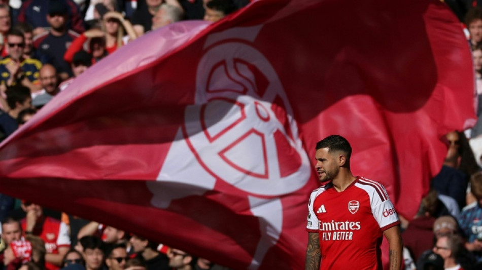 Arsenal hit back to beat Leeds and draw level with Man City
