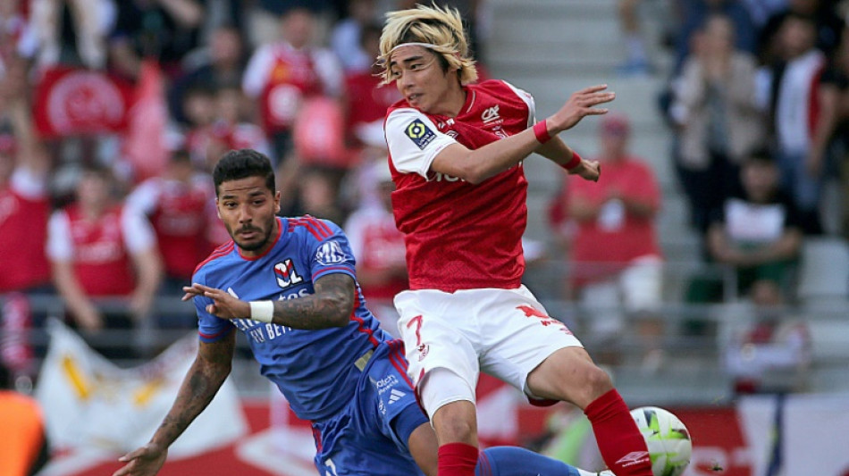 L1: battu &agrave; Reims (2-0), Lyon s'enfonce dans la crise et &agrave; la derni&egrave;re place