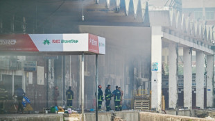 Incendie à l'aéroport international de Dacca: plus d'un milliard de dollars de dégâts, selon une estimation