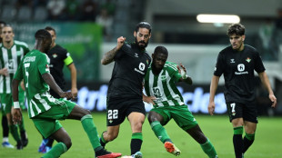 Isco Alarc&oacute;n renueva con el Betis hasta 2027