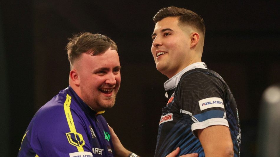 Littler meistert Auftakth&uuml;rde bei der Darts-WM