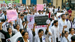 Des m&eacute;decins indiens en col&egrave;re apr&egrave;s le meurtre et le viol d'une coll&egrave;gue

