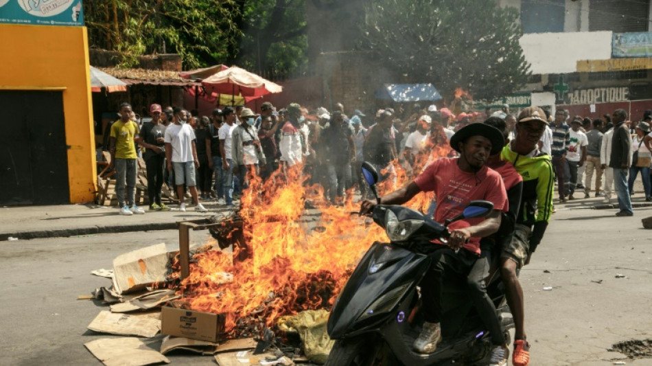 Madagascar: regain de tension dans la rue avant la pr&eacute;sidentielle