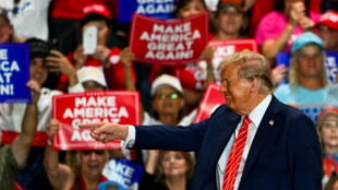 Trump, une campagne &eacute;maill&eacute;e de sorties sexistes