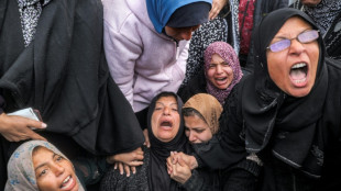 Bombardeios em Gaza continuam durante negocia&ccedil;&otilde;es para tr&eacute;gua
