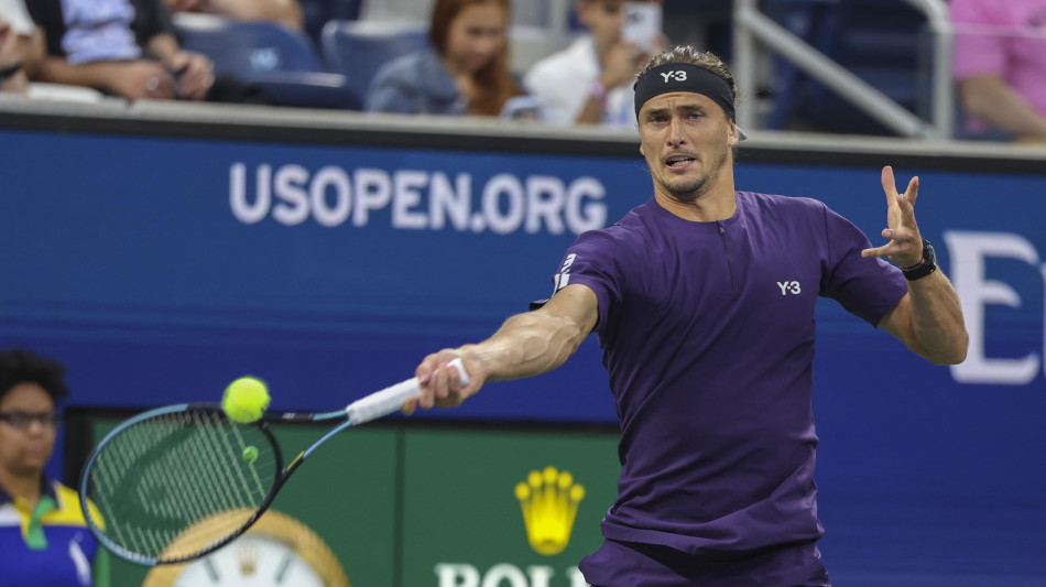 Us Open: anche Zverev al terzo turno, Fearnley ko
