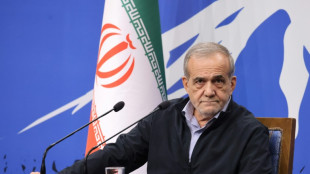 Le pr&eacute;sident iranien promet d'emp&ecirc;cher la police des moeurs de "d&eacute;ranger" les femmes