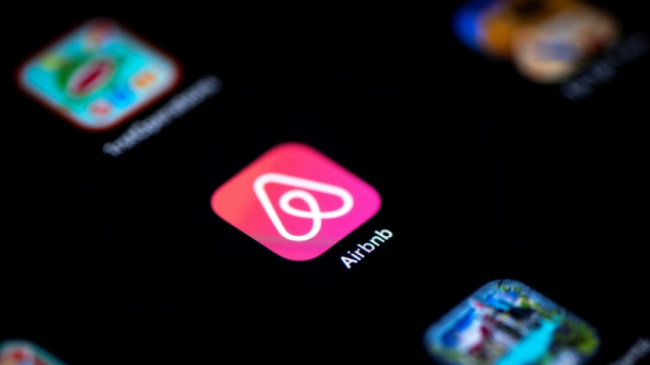 Colonies israéliennes: plainte contre Airbnb et Booking, accusés de favoriser le "tourisme d'occupation"