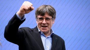 Espagne: les ind&eacute;pendantistes r&ecirc;vent d'une "remontada" pour rester au pouvoir en Catalogne