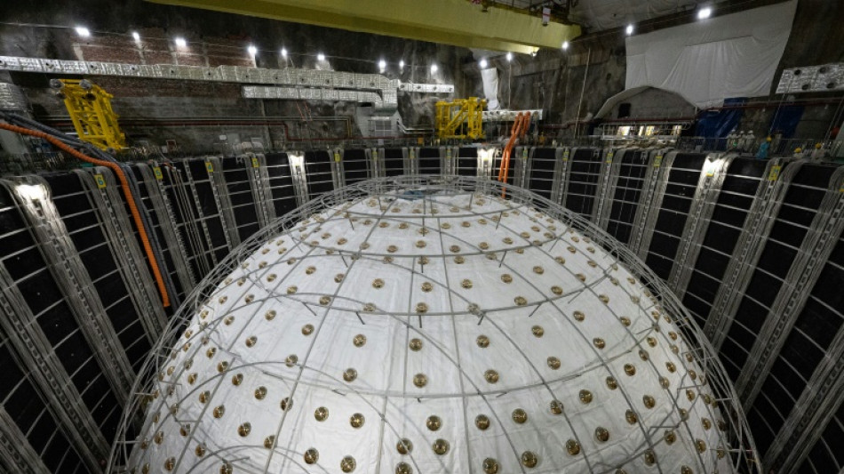 En Chine, un observatoire souterrain veut percer un myst&egrave;re de la physique