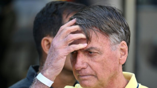 Un juge brésilien ordonne une surveillance permanente de Bolsonaro pour "risque de fuite"