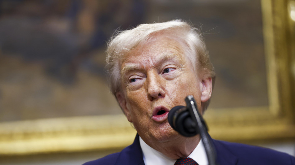 Sconfitta per Trump, la Corte Suprema vieta le truppe a Chicago