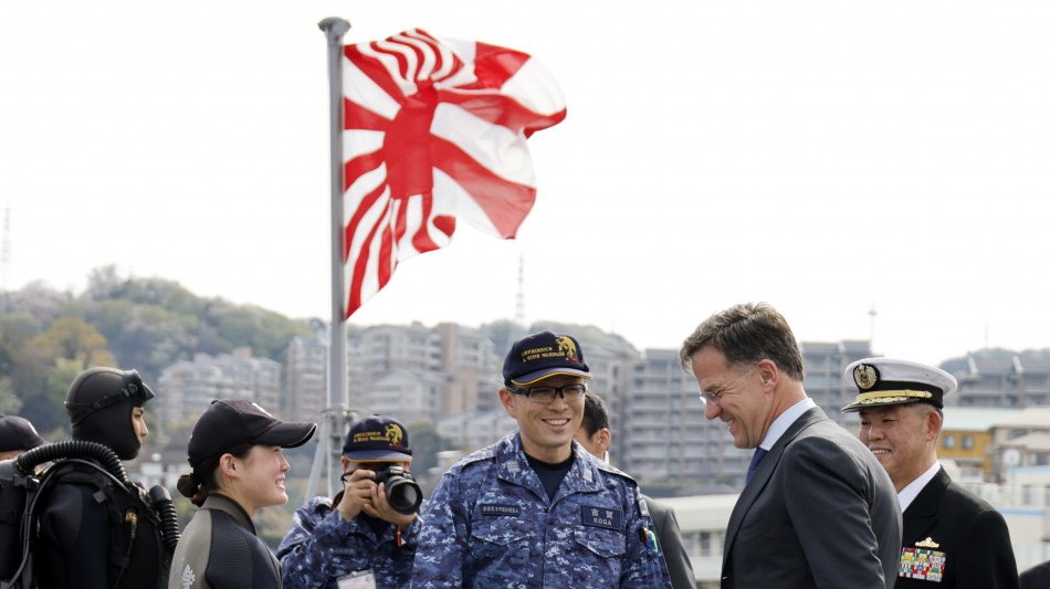 Rutte, 'serve relazione più intensa tra Giappone e Nato'