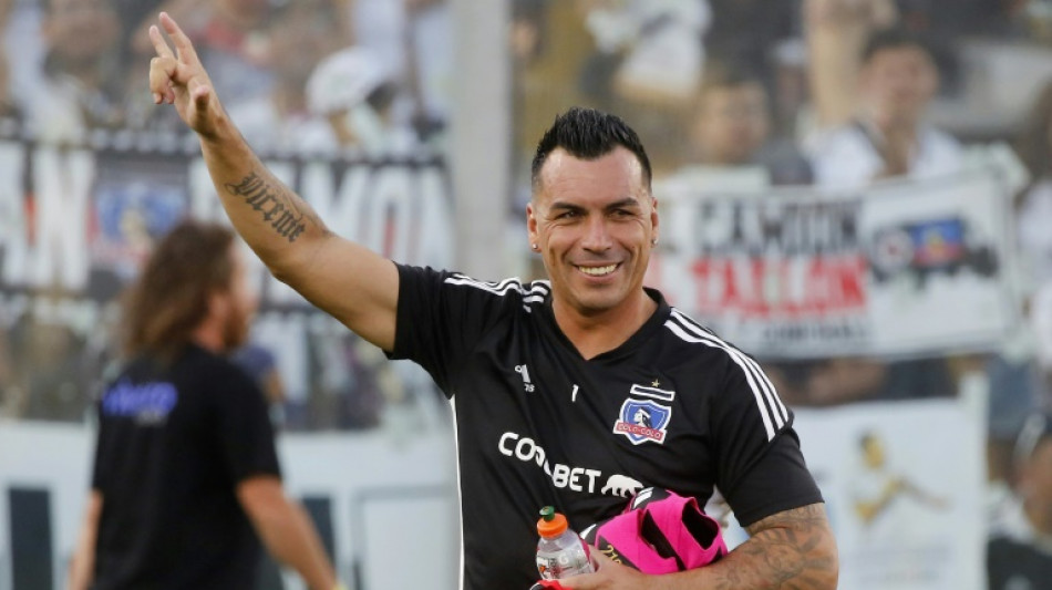Se retira Esteban Paredes, m&aacute;ximo goleador del f&uacute;tbol chileno