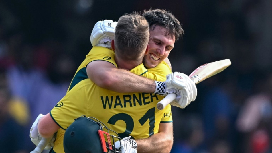 Warner and Marsh fire Australia to 367-9 against Pakistan in World Cup