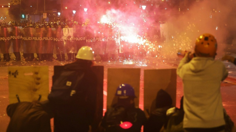 Pérou: un mort et plus de 100 blessés après de nouvelles manifestations contre le crime organisé