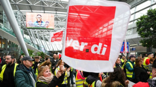 Einigung in Tarifverhandlungen f&uuml;r zehntausende Besch&auml;ftigte von Land Hessen