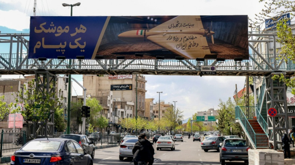 Trump amea&ccedil;a destruir principal terminal petrol&iacute;fero do Ir&atilde; se n&atilde;o houver acordo 'em breve'