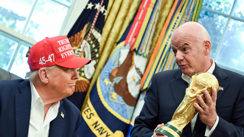 Mondiali: Trump, Putin mi ha detto 'vorrei tanto esserci'
