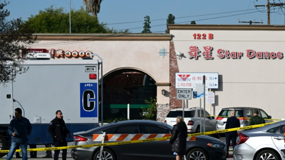 Chasse &agrave; l'homme en Californie pour retrouver un tireur ayant fait 10 morts dans un dancing