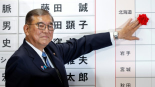 Primeiro-ministro japonês promete permanecer no cargo apesar de derrota eleitoral