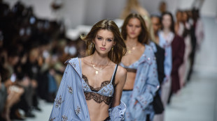 La rivincita dell'abbigliamento da casa con l'abito-grembiule