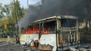 Bombardeo ruso contra autobuses mata al menos 30 personas en este de Ucrania