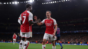 Arsenal brush aside Sevilla as Trossard and Saka sparkle