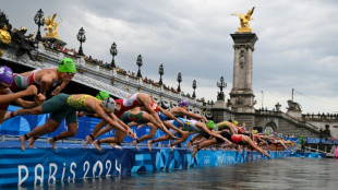Lluvia de estrellas en los Juegos, el Sena acoge por fin el triatl&oacute;n