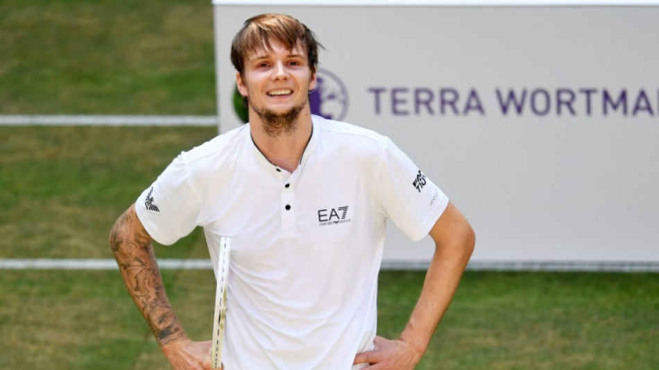 Bublik logra su primer t&iacute;tulo ATP 500 al derrotar a Rublev en Halle