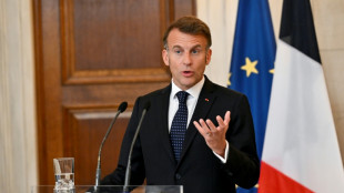 Carburants: "Aujourd'hui, la situation ne nous fait envisager aucune p&eacute;nurie", assure Macron