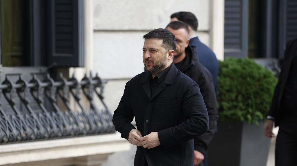 Zelensky, nella notte attaccati da 36 missili e 600 droni
