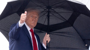 La guerre à Gaza est "terminée", dit Trump en route vers le Moyen-Orient