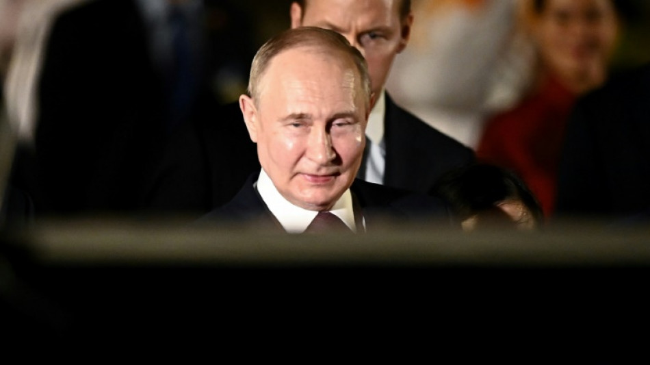 Poutine au Vietnam, apr&egrave;s l'accord de d&eacute;fense avec Pyongyang