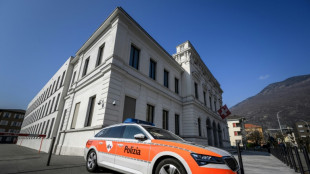 Piratas inform&aacute;ticos roban el n&uacute;mero de m&oacute;vil de 2.800 polic&iacute;as suizos