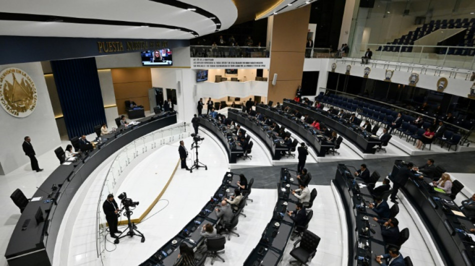 Le Salvador permet au président Bukele de se représenter indéfiniment