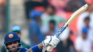 Mendis, Samarawickrama blast centuries for Sri Lanka against Pakistan