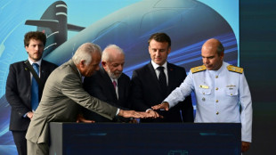 Macron et Lula c&eacute;l&egrave;brent avec les sous-marins le partenariat strat&eacute;gique entre France et Br&eacute;sil