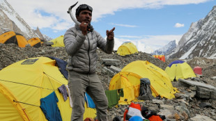 Un alpiniste pakistanais nettoie le K2 en hommage &agrave; son p&egrave;re disparu
