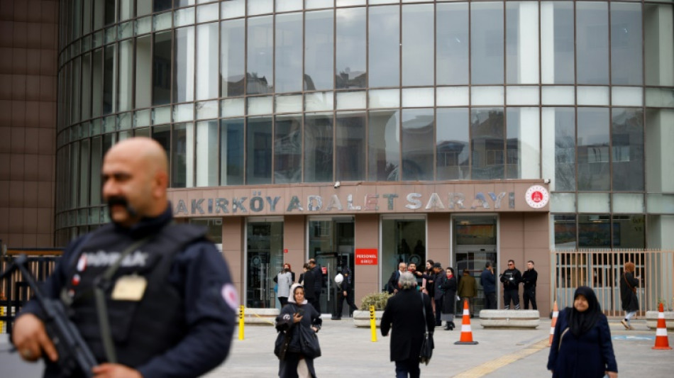 En Turquie, col&egrave;re et &eacute;motion au proc&egrave;s du "gang des nouveau-n&eacute;s"
