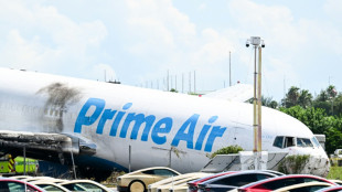 Dois pilotos do avi&atilde;o de carga da Amazon que caiu em Miami recebem alta do hospital