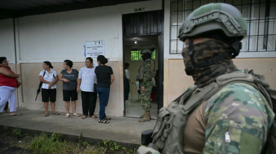 Pr&auml;sidentschaftswahl in Ecuador: Amtsinhaber Noboa in Nachwahlbefragungen vorn 
