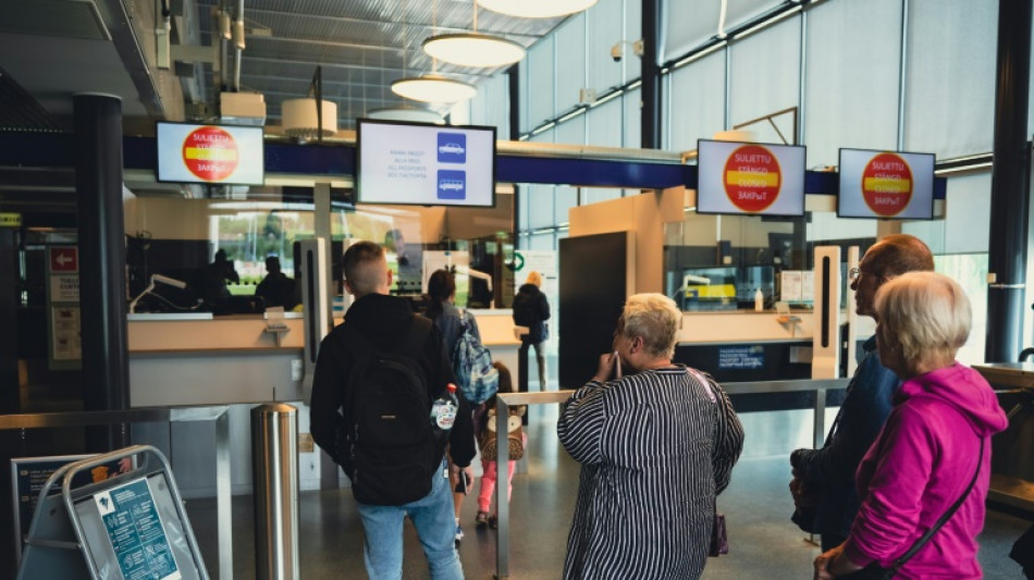 La Uni&oacute;n Europea, dividida sobre vetar a los turistas rusos