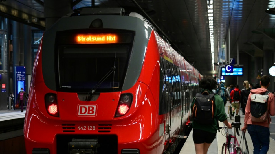 Gr&uuml;ne pochen auf Fortbestand von Deutschlandticket - Kritik an Vorbehalten der CSU