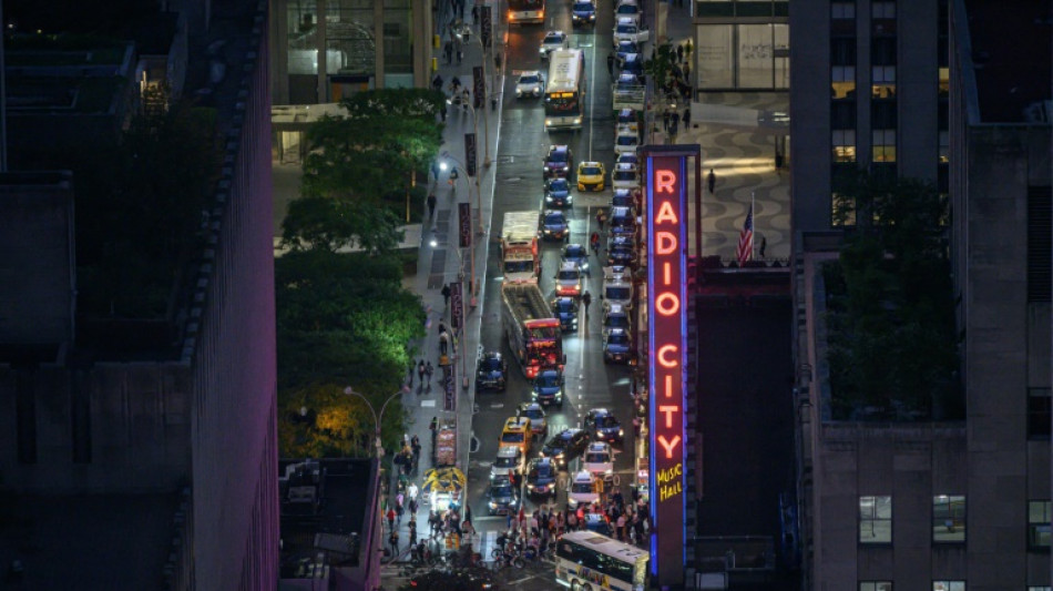 Nueva York suspende un pol&eacute;mico plan de tarifas para autom&oacute;viles por congestionamiento