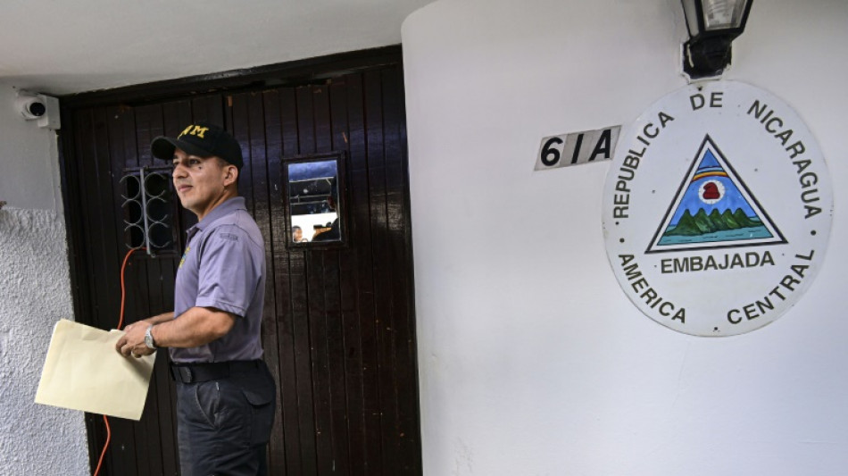 Panamá amplia por 3 dias permissão a Martinelli para sair para exílio na Nicarágua