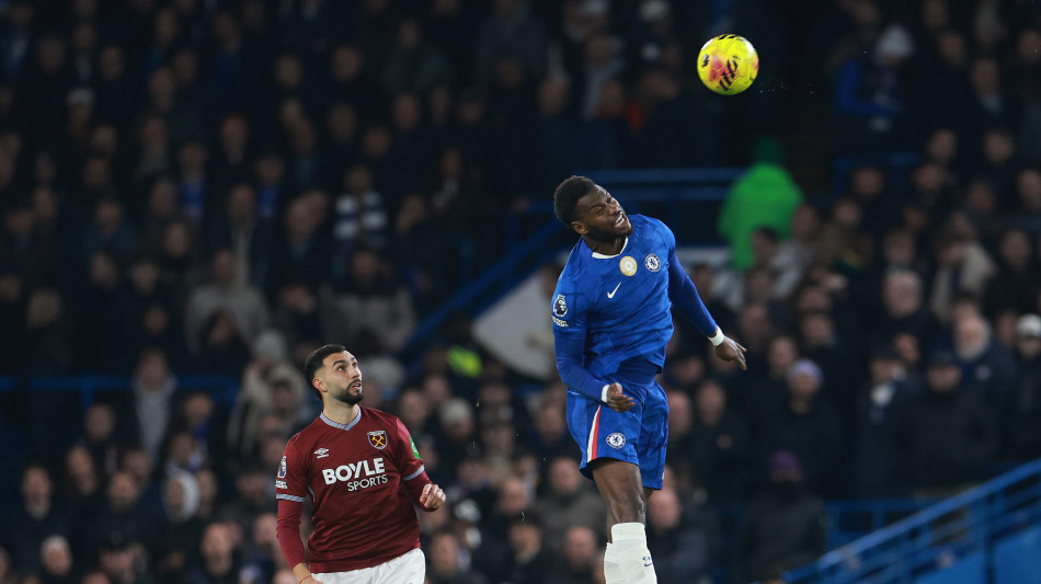 Calcio: &egrave; ufficiale, Badiashile dal Chelsea al Napoli