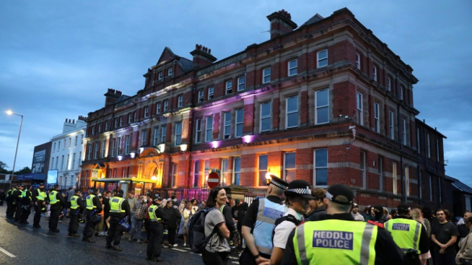 Heurts au Royaume-Uni: soir&eacute;e de violences &agrave; Sunderland